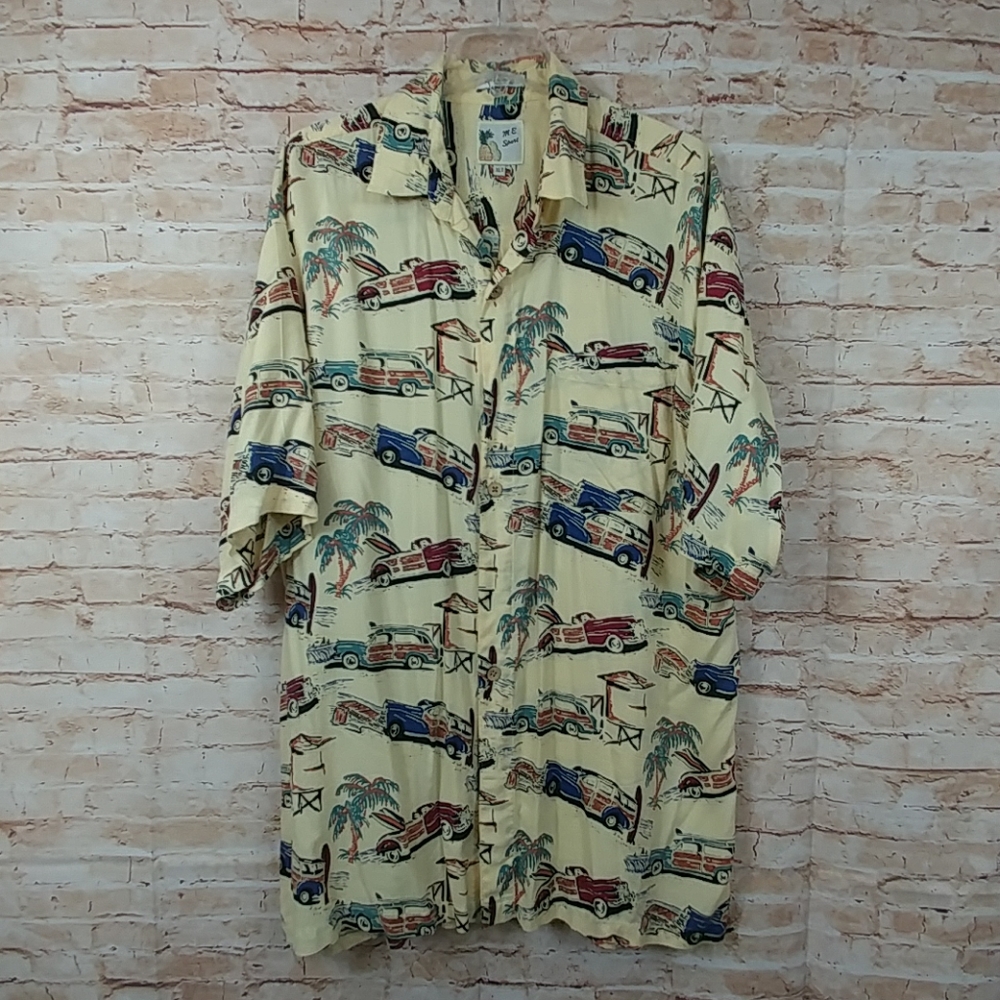 M.E. Sports Vintage car on yellow Hawaiian XLT